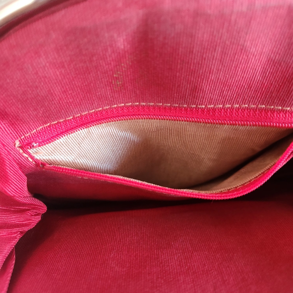 Vintage Cherry Red Lock Closure Hand Bag Genuine Leather Purse - Picture 6 of 8